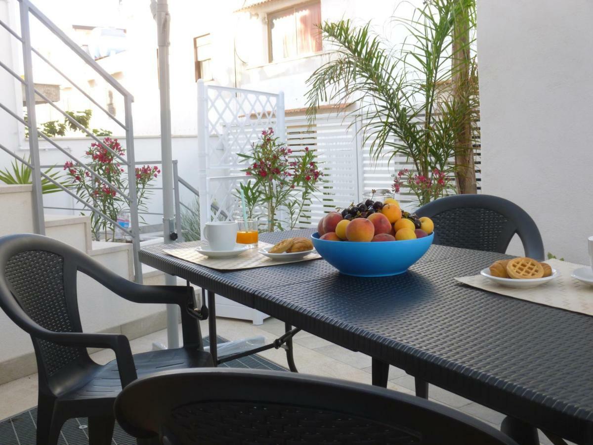 Charm Holiday Terrasini Kültér fotó